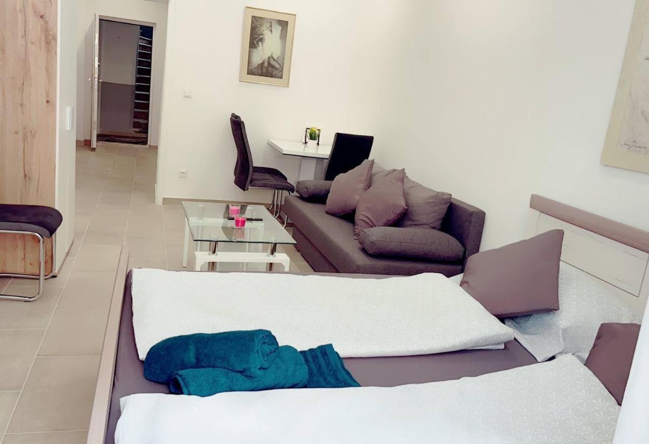 Queen Apartment 4P Wl Vienna Luaran gambar